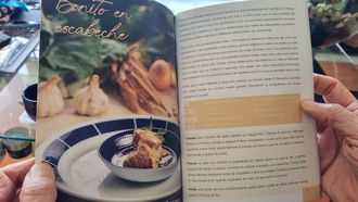 A receita de bonito en escabeche � unha das que figuran na publicaci�n