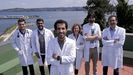 De izquierda a derecha, los doctores Esteban Martn lvarez, Alejandro Rodrguez Vilela, Jos M. Larraaga Moreira ?autor principal del estudio?, Elena Veira Villanueva, Ral Franco Gutirrez y Roberto Barriales Villa.