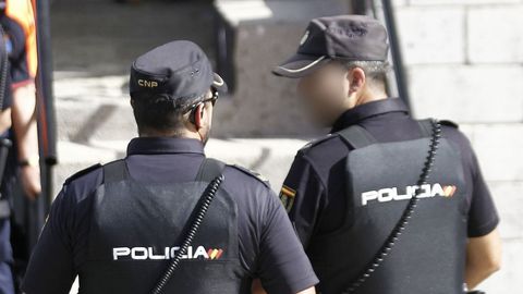 Efectivos de la Polic�a Nacional 