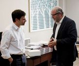 Alberto Montesinos con el alcalde ayer en el Concello.