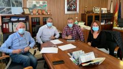 Reuni�n entre el alcalde de O Pereiro de Aguiar y los miembros de la ANPA Ben Cho Shey