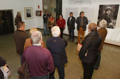 Jos Bellver inmortaliza con un estilo costumbrista estampas marineras, paisajes y retratos. 