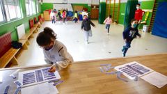 Imagen de archivo de una actividad escolar en el CEIP Paradai, que ya no registra casos tras sufrir un numeroso brote hace unas semanas