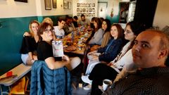 La escritora Eva Mejuto abri� este mi�rcoles las jornadas literarias del hospital de d�a de psiquiatr�a del Provincial con un taller de lectura en La Hormiga, en el Campillo