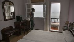 En el Hostal Miramar de Boiro han ajustado los precios para atraer a un mayor n�mero de clientes este verano