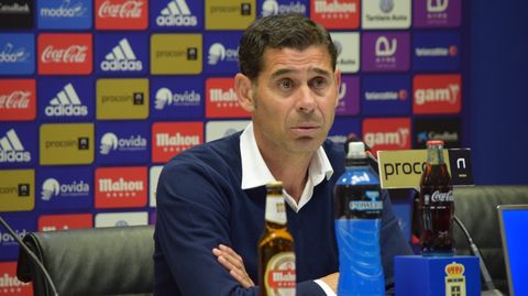 Fernando Hierro en rueda de prensa