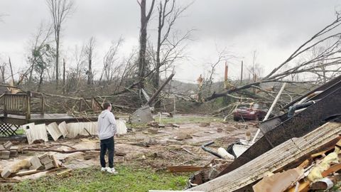 Efectos de los tornados en Alabama