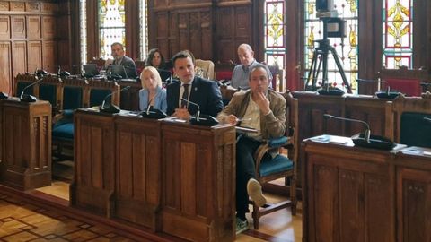 El consejero de Hacienda, Guillermo Pel�ez, durante su comparecencia en la Junta General.