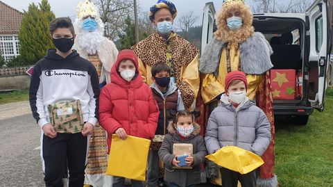 Los Reyes Magos pasaron por diferentes parroquias del municipio de Sober