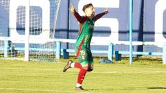 Joaqun Delgado celebra su gol al Mosconia