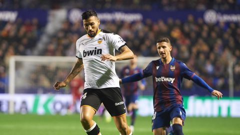 El futbolista del Valencia Ezequiel Garay tambin est infectado 