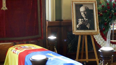 Capilla ardiente del ex presidente del Principado, ex alcalde de Gijn y senador Vicente lvarez Areces, instalada hoy en la Junta General del Principado