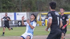 Partido entre la SD Compostela y la UD Ourense.