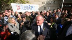El alcalde de Reus, Carles Pellicer, al salir del juzgado en octubre del 2017