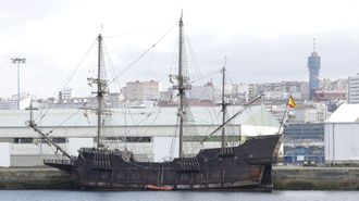 El puerto de A Coru�a se convierte en un museo flotante