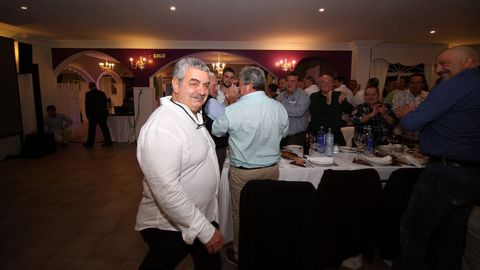 CENA JUBILACION DE ANTONIO TUBIO PI?EIRO JEFE DE LA POLICIA LOCAL DE RIANXO, MANEIRO, DESPUES DE 37 A?OS AL FRENTE EN EL PUESTO DE RIANXO