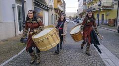 El fuli�n femenino toma las calles de Viana do Bolo