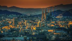 Panor�mica de Barcelona, con la Sagrada Familia al fondo