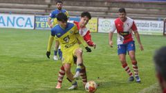 Imagen del derbi del pasado domingo entre el Arousa y el Juventud Cambados en A Lomba