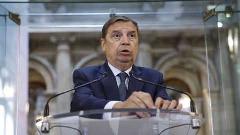 El ministro ofreci� una rueda de prensa tras la reuni�n con las organizaciones agrarias