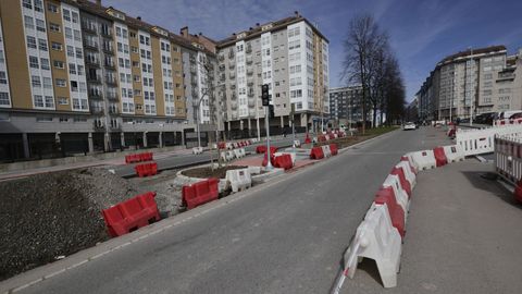 Las obras incluyen cambios en la avenida de Arteixo que permitir�n realizar nuevos giros.