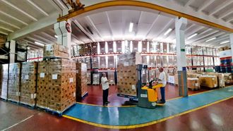 El Banco de Alimentos de Vigo, en una imagen de archivo. La entidad local, junto a la de Pontevedra, pusieron en valor esta semana una ley sobre el desperdicio que est� permitiendo conceder alimentos frescos a familias necesitadas.