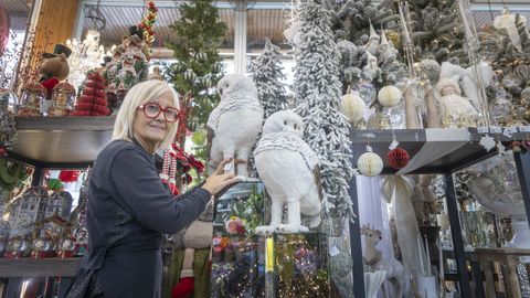 La Navidad se impone a Halloween en el comercio de Santiago