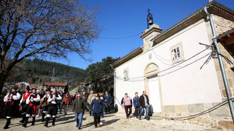 Celebracin de San Mauro con misa y procesin, y despus degustacin de callos y empanada