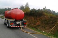 En el mes de agosto se requirieron trasvases diarios de 30.000 y hasta 40.000 litros de agua. 