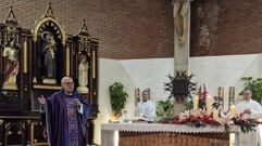 El retablo fue bendecido por el p�rroco, Jes�s �lvarez, el domingo