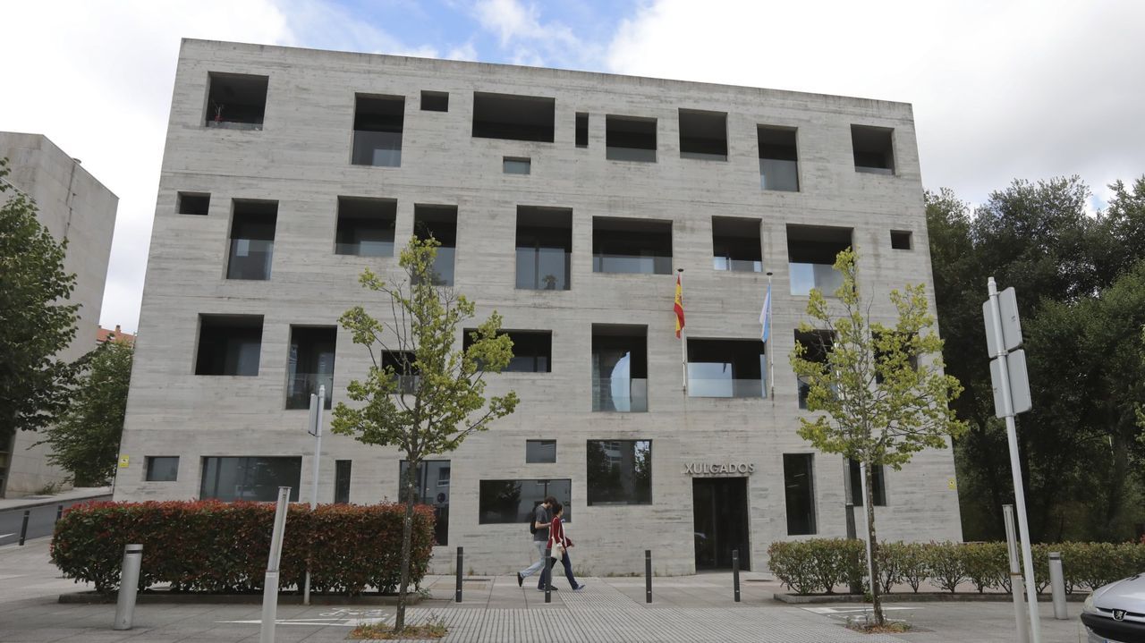 Multan con 6.251 euros a Indra por pedir a un sindicalista que ...