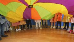 En foto, imagen de archivo de una actividad en la escuela infantil Os Meni�os