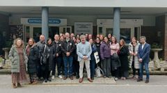 Foto de familia de los participantes en el encuentro que tuvo lugar en el CIFP Montecelo, en Pontevedra