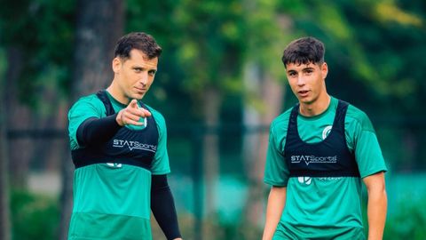 lvaro Santos, a la derecha, con lex Granell, durante un entrenamiento de la temporada pasada