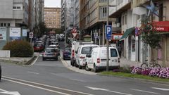 En una imagen de archivo, la calle Santiago de Chile, en el Ensanche compostelano