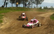La categor�a de kartcross depar� espectaculares im�genes en el circuito Choqueiro. 