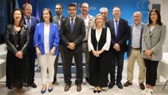 Toma de posesi�n de la nueva jefa territorial de Infraestruturas (a la izquierda, con americana azul).