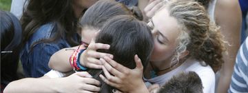 Emotivo recuerdo de sus compa�eros