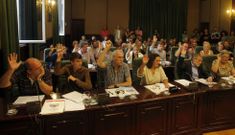 La imagen recoge el momento en el que se vot� contra los salarios y los contratos eventuales. 