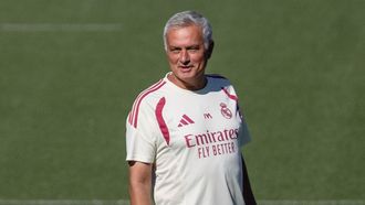 Jos� Mourinho en un entrenamiento con el Real Madrid.