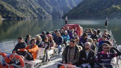 La Ribeira Sacra se puede recorrer en catamar�n desde distintos embarcaderos en el Sil y en el Mi�o