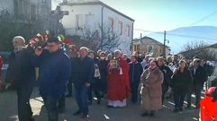 Procesi�n con la reliquia de San Francisco Blanco en Outarelo, en O Barco.