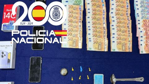 Droga y dinero incautados en una operaci�n contra el tr�fico de drogas en Avil�s