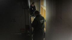 El acusado, de espaldas y con gorra, ayer en el juzgado.