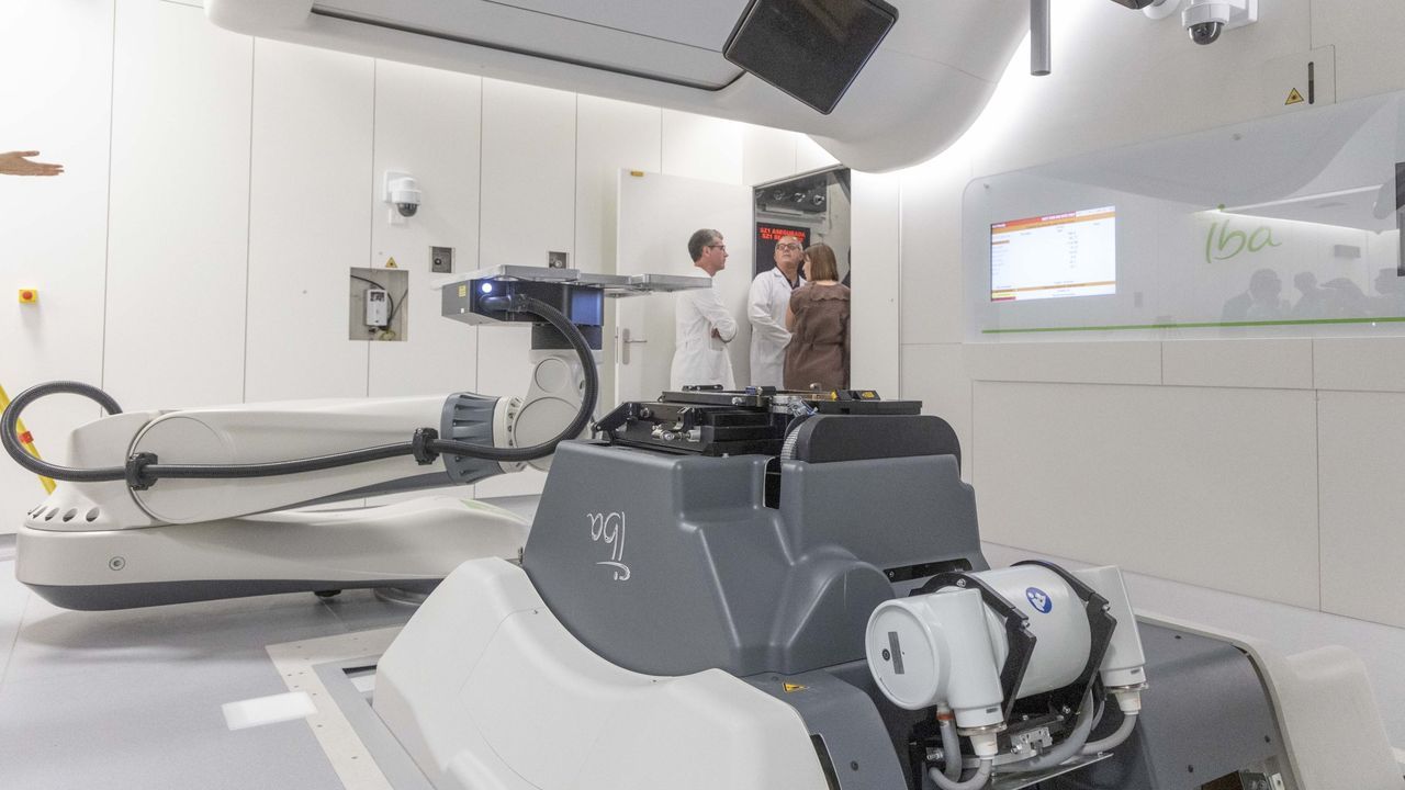 ¿Quién tendrá acceso prioritario a la protonterapia contra el cáncer? Así funciona la calculadora de Sanidad