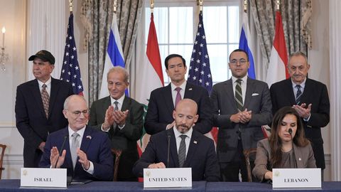 Acto de la firma del acuerdo marco celebrado en Washington