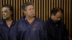 Los hermanos Castro. Ariel, a la derecha