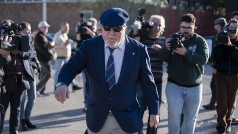 El excomisario Jos� Manuel Villarejo, a su llegada a la Audiencia Nacional en el primer d�a del juicio por la Operaci�n Kitchen