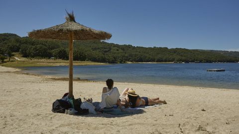 Praia de Os Franceses, en A Veiga, la primera ourensana en la lista
