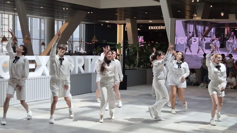 Imagen de una de las actuaciones de ADT en un evento de k-pop